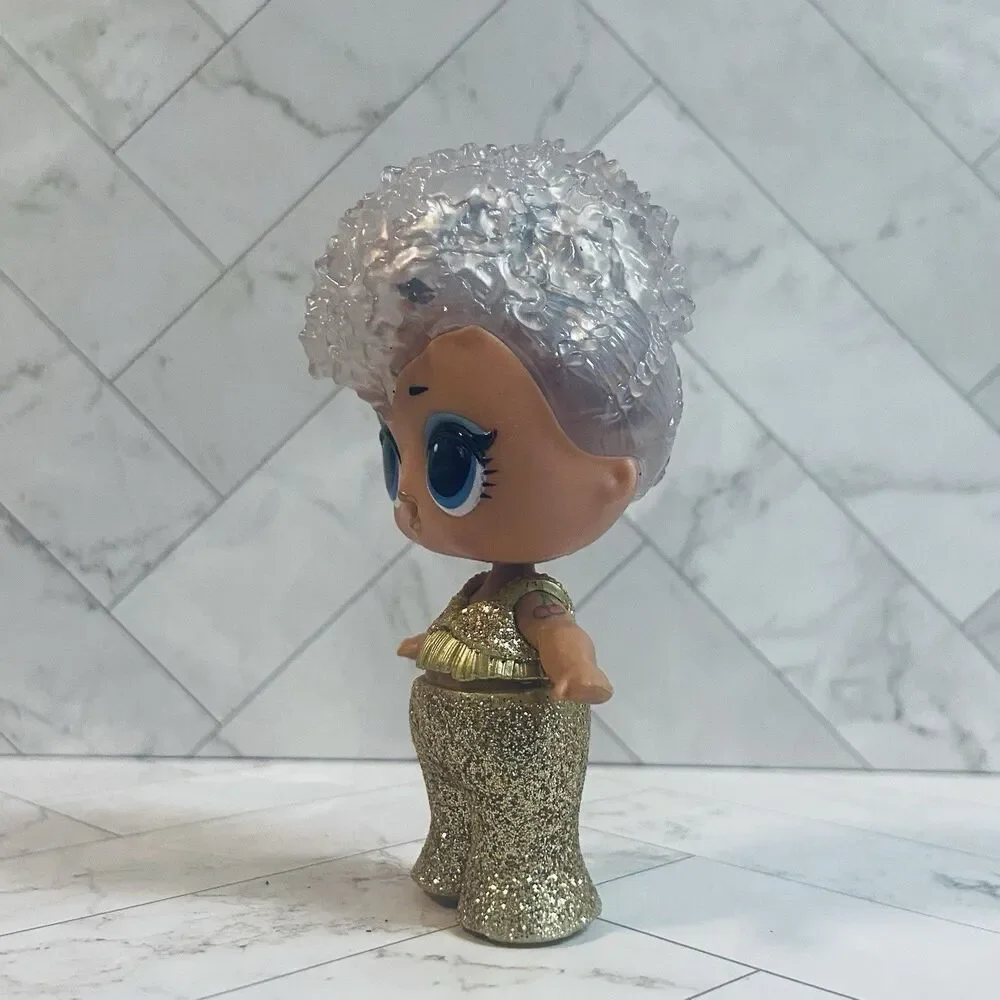 LOL Surprise Dolls Winter Disco Gold Glitter Globe Outfit And Drink Cup